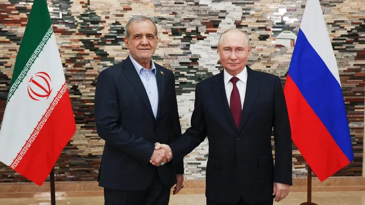 Putin’den İran’a destek sözü: ABD yaptırımlarına karşı ortak cephe çağrısı